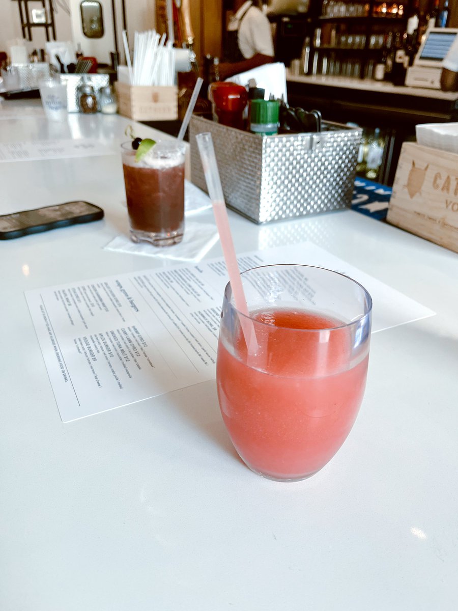 stacylanders tweet media