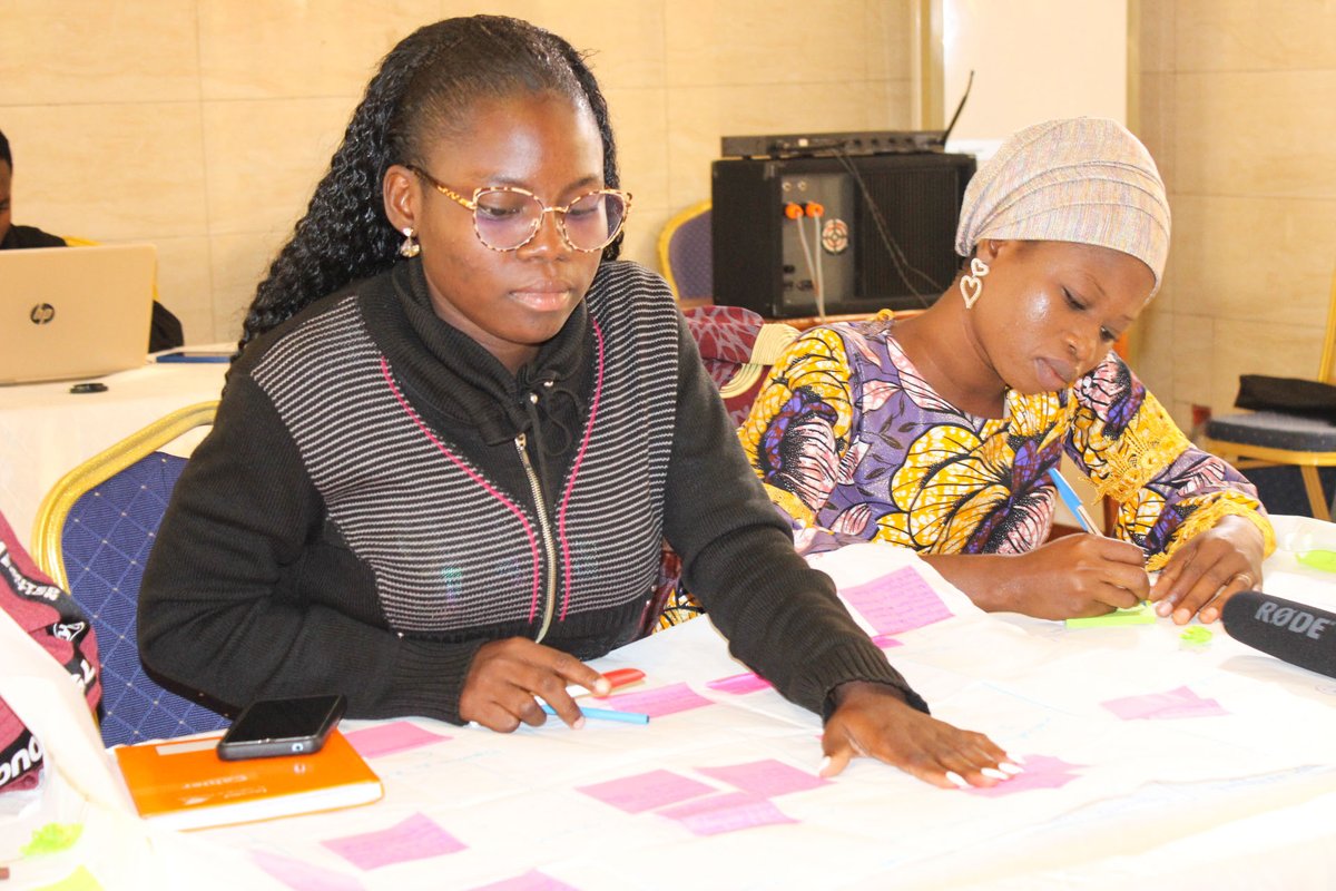 Tech4Youth1's tweet photo. 🚀Fourth day of our training!
Today, an exciting dive into the world of communication and financing strategies 💡💰.
Our #Fati have developed the art of bringing visions to life and are ready to seduce both customers and investors.
Can't wait,  tomorrow is Pitchday !
#Tech4Girls https://t.co/zTlq1VO5FB