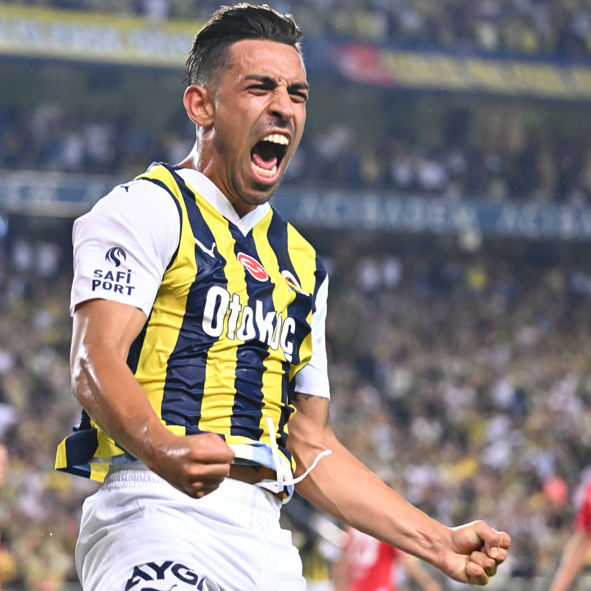 İrfan Can Kahveci: "Fenerbahçe forması için mücadele ettiğimi herkese göstermek istiyorum."