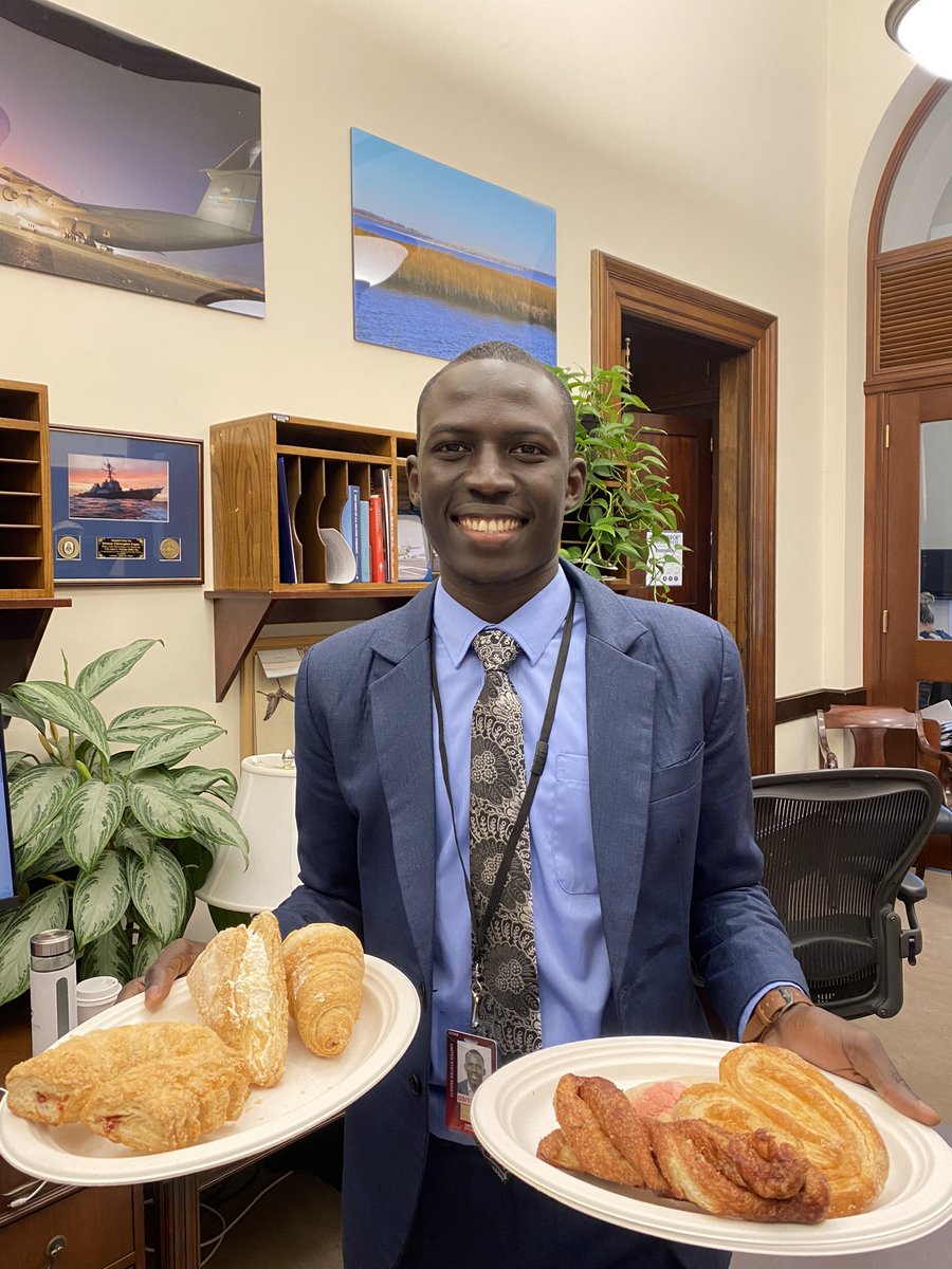 It’s the 3rd week of my Professional Development Experience (PDE) at the #UnitedStatesSenate under Senator Chris Coons’ Office and it’s been such a joyous journey: great working environment, adequate engagement and consistent learning!!! Alhamdulillah 🥰🫶🏾

#Yali2023