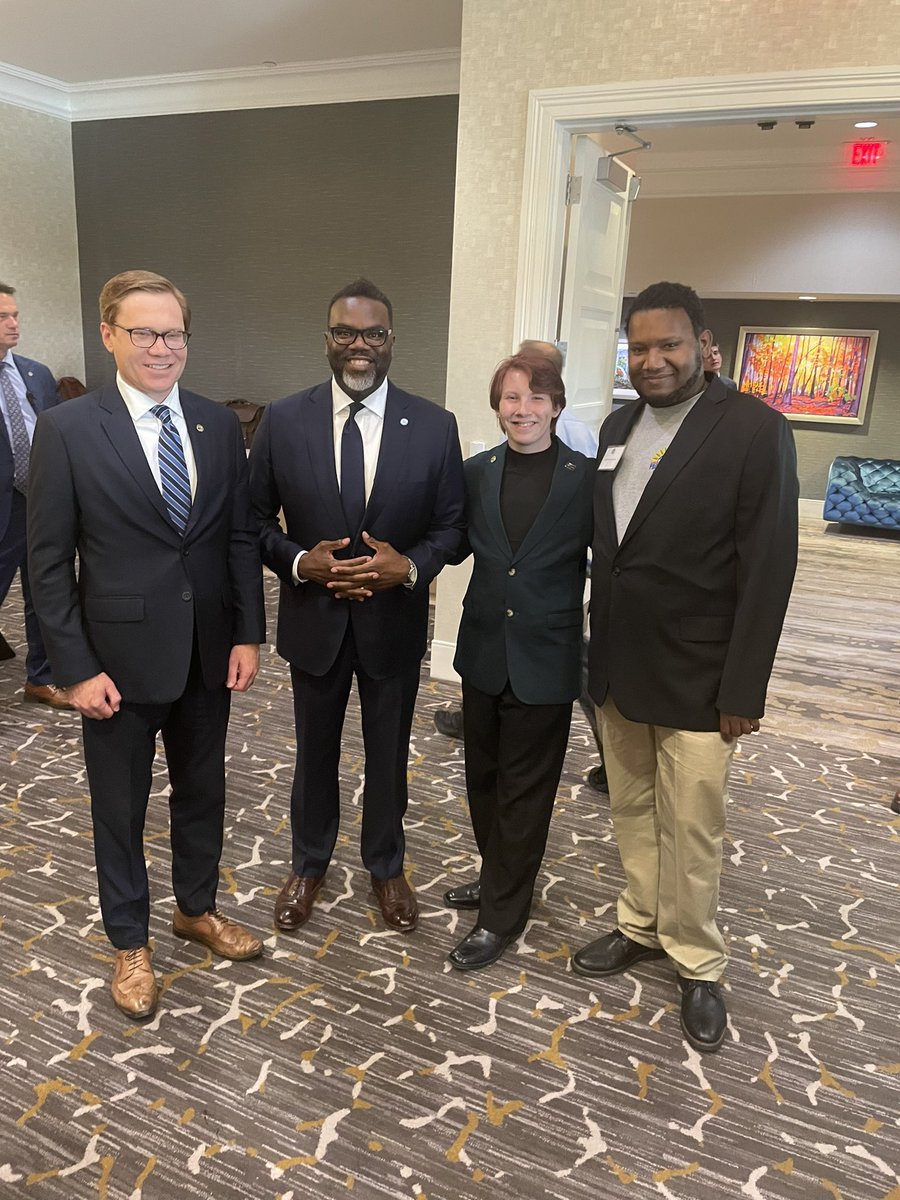 Cd1Kdp's tweet photo. Hello, Kansas First Congressional Democrats! How are we feeling after our fantastic weekend at Demofest? Also shoutout to Raiden Gonzales of Salina who will be taking over our media inquiries. #KansasDemocrats #TheB1Gfirst #Ksleg https://t.co/ojR6fJtukh