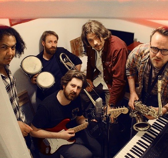 INTRODUCING FIVE PIECE ‘ <a href="/speakeasycircus/">Speak Easy Circus</a> ’ WHO DESCRIBE THEIR GENRE AS INDIE-FUNK WITH A LOT OF INFLUENCES AND THEIR NEW SINGLE THEY DESCRIBE AS DARK COMEDY.WE GOT THE CHANCE TO HAVE CHAT AND YOU CAN READ IT BELOW musicotfuture.com/2023/08/24/int…