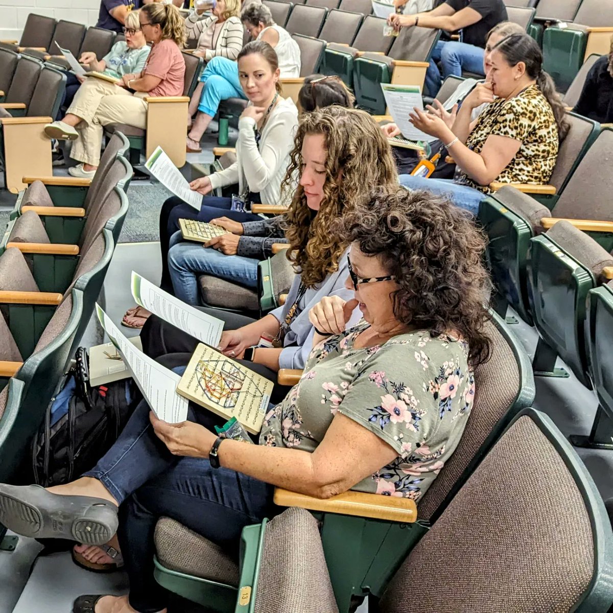 julia_skolnik's tweet image. What a privilege to learn about the science of the teen brain w the incredible @Unionville_hs team today! Thank you Dr. Jenkins &amp;amp; team for leveraging this science to make this year about kids, &amp;amp; meeting them where they are developmentally, socially, emotionally, academically! 🧠