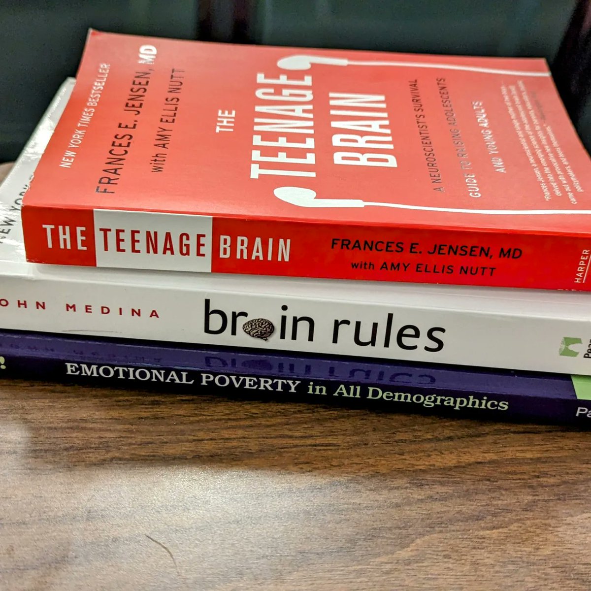 julia_skolnik's tweet image. What a privilege to learn about the science of the teen brain w the incredible @Unionville_hs team today! Thank you Dr. Jenkins &amp;amp; team for leveraging this science to make this year about kids, &amp;amp; meeting them where they are developmentally, socially, emotionally, academically! 🧠
