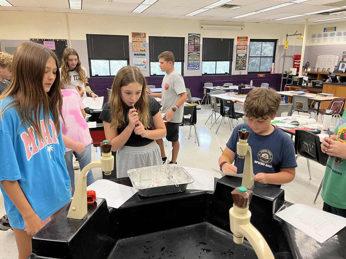 adams_rrms's tweet photo. Heat transfer lab #WeAreRoyal @RRMSRoyalKnight https://t.co/SBC7I7iml5