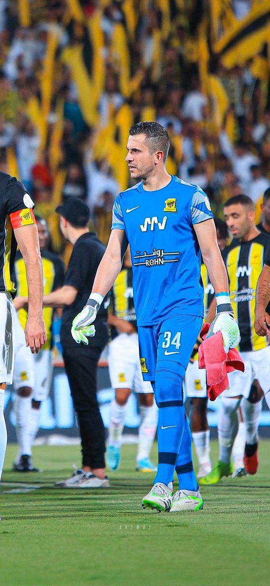 بالأمس غروهي واليوم غروهي وغدا غروهي💛🖤
 #الاتحاد_الرياض