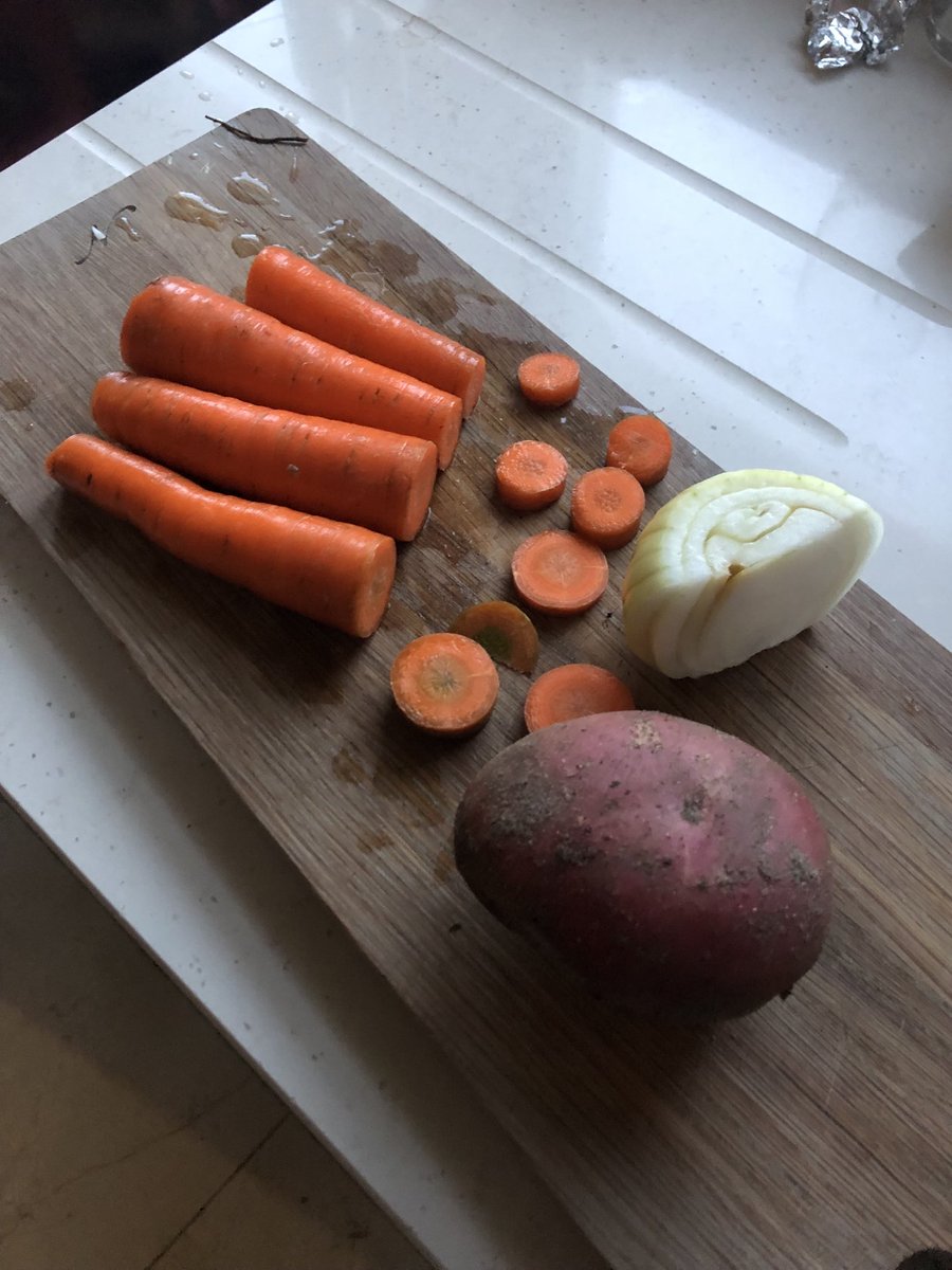 Thanks to a very kind patient for dropping a lovely bag of fresh organic vegetables at my door. Grown in the unbeatable sandy blacksod soil….. #kindness