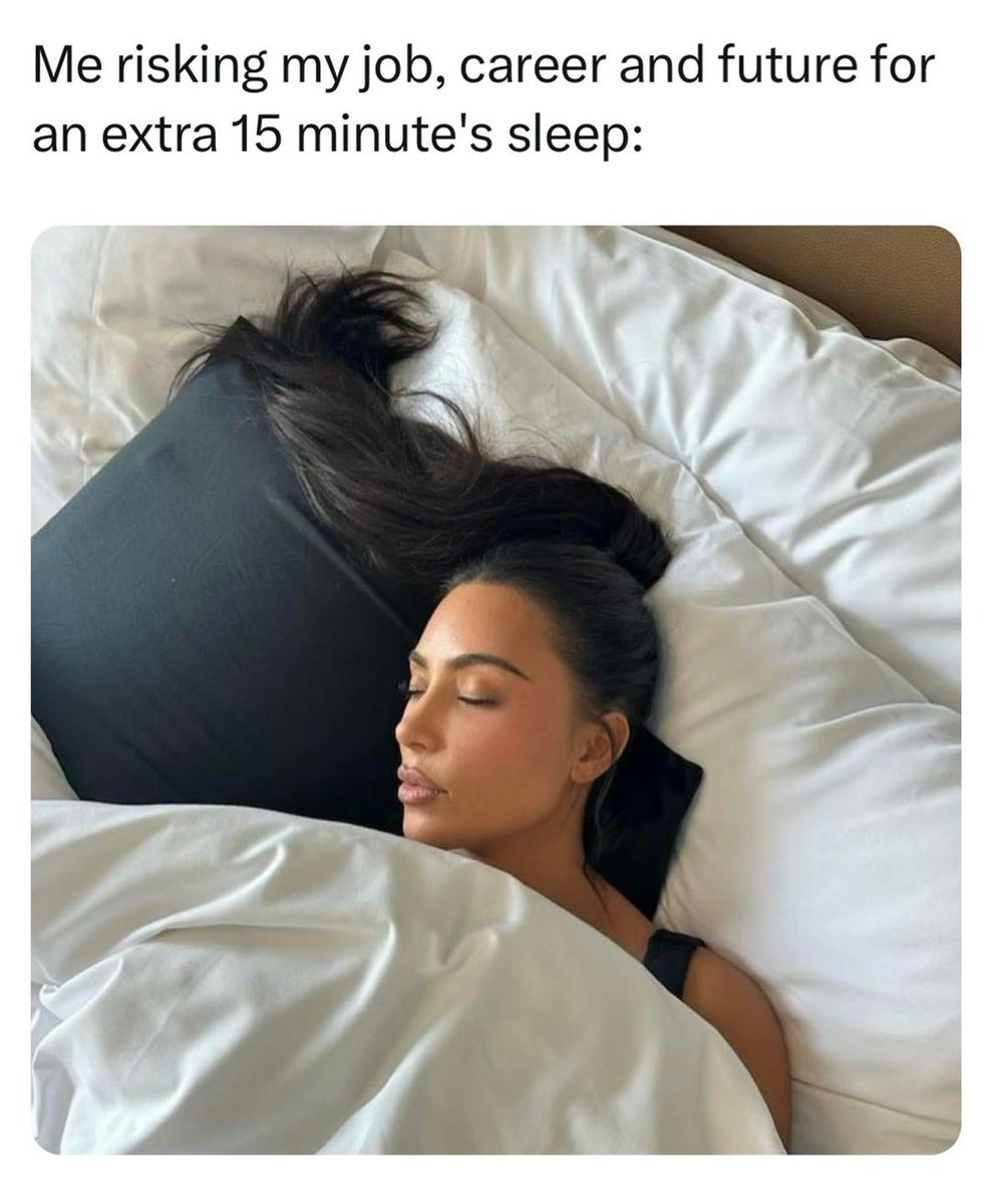 PrettyLittleThing tweet media