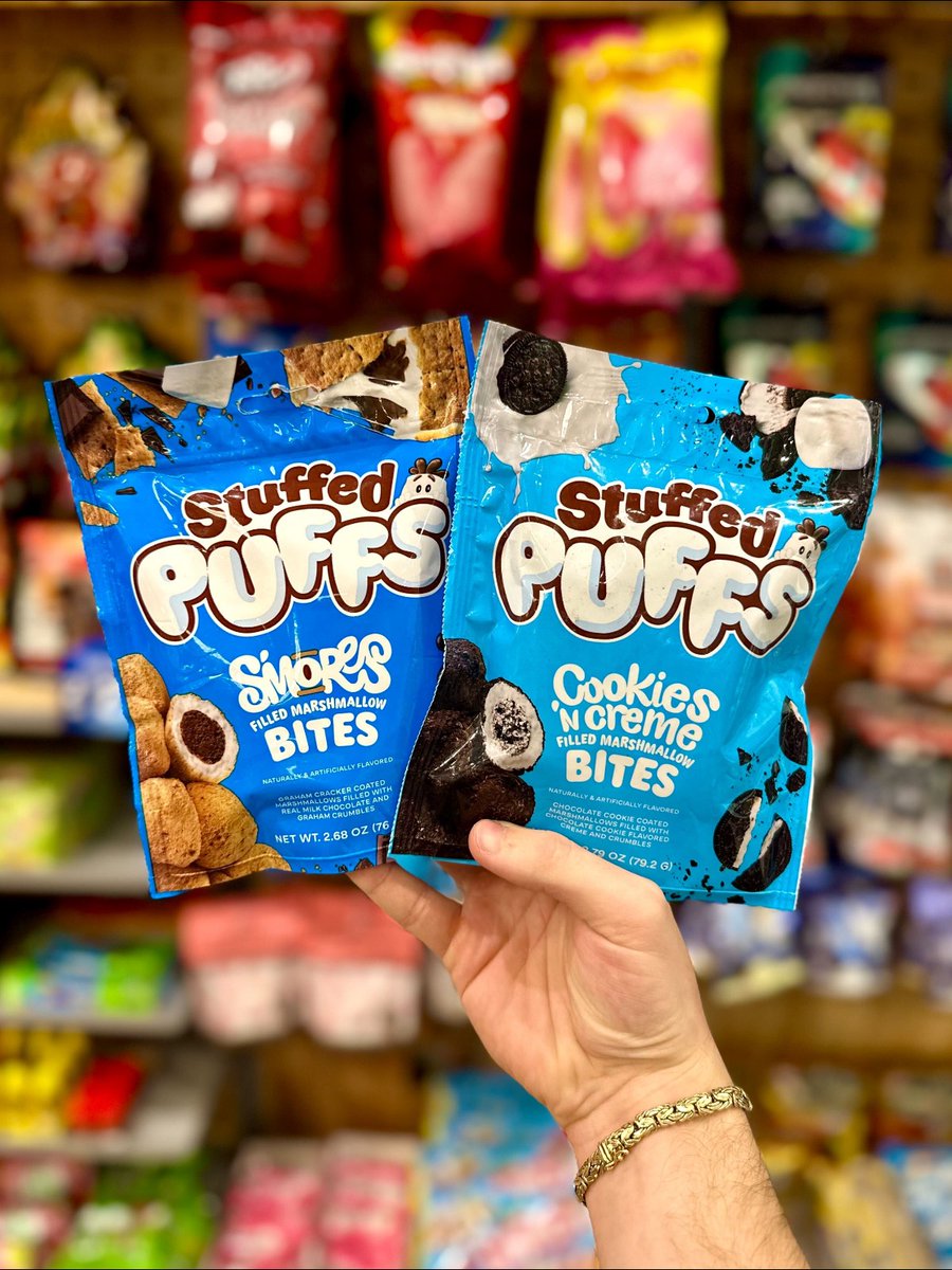 officialfye's tweet photo. The SWEETEST collab ever! 🎉😋
Check out the newest tasty treats hitting FYE stores... @stuffedpuffs! 🎂🍫 Try all the different flavors of this sugary snack and let us know which is your favorite! #LinkinProfile
#Marshmallow #Chocolate #Candy #StuffedPuffs #Foodie #Food https://t.co/mmi171XbqJ