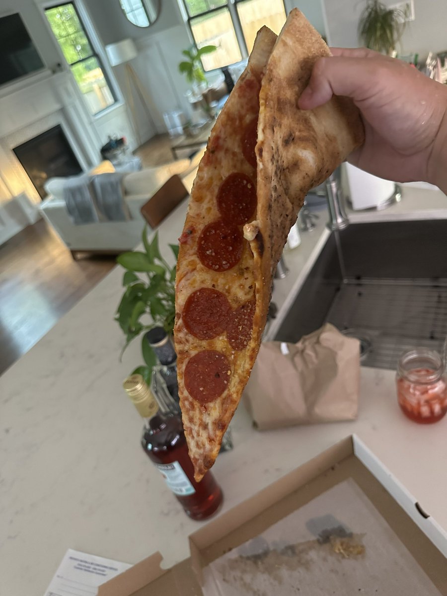 kacy ☕️ tweet media