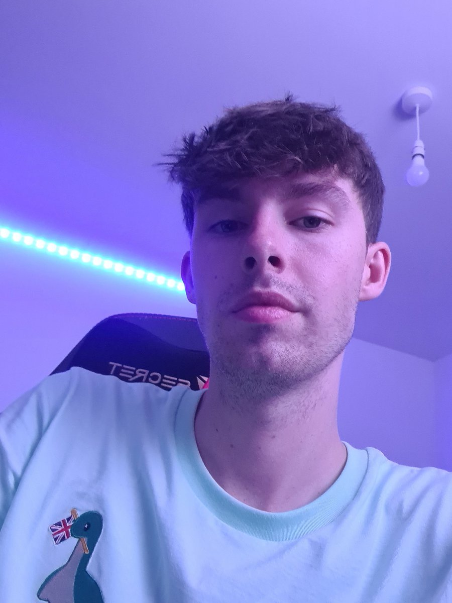 Live playing my favourite game in my favourite T Shirt
Twitch.tv/camthescouse