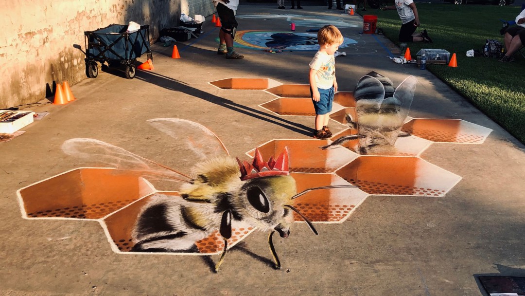 The Chalk Howard Street Fest returns to Rogers Park Saturday with 3D chalk art. blockclubchi.co/3PaLghu