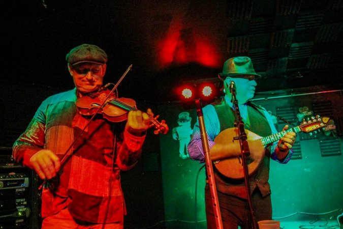 weebagband's tweet photo. Well now... If free, this Saturday sees us playing at that auld Pirates watering hole in #Conwy known as #TheBlueBell 9:00 pm ko. On Sunday we are at another  fine bar in Connahs Quay called #HendysCastleinn in Shotton KO is at 6:00. Wherever you are ... Have a great weekend..☘ https://t.co/kVCWqoxtom