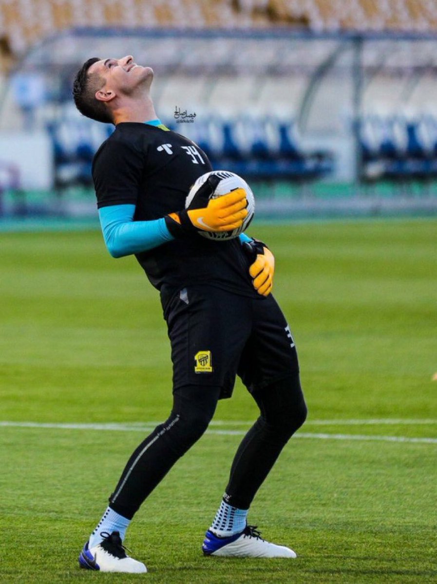 كلين شيت للمباراة الثالثة على التوالي 😉🧤

• مارسيلو غروهي الرقم الصعب في دورينا! 🟡⚫️