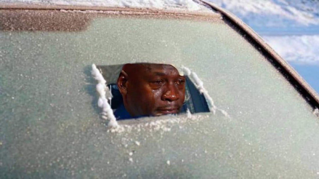 Wheeema's tweet photo. When u late for work in the winter... https://t.co/ovAaQ56KSo
