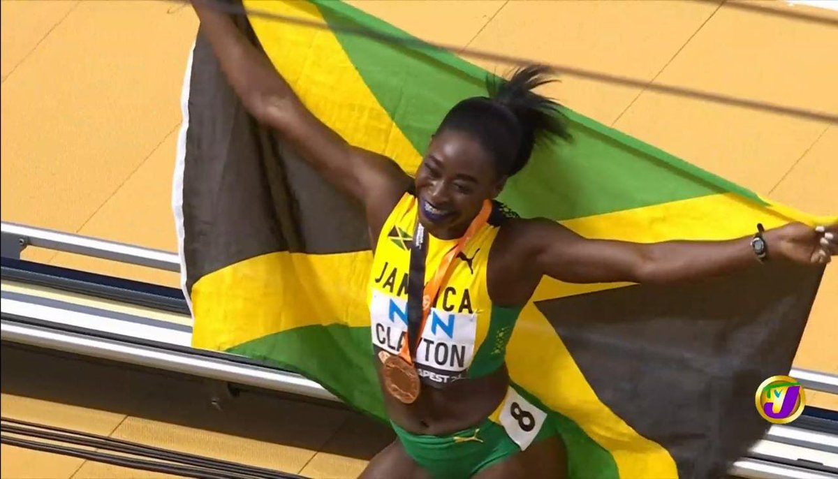SIGLimted's tweet photo. Bronze for Rushell Clayton in 400MH!!!! 52.81 PB https://t.co/QKiuq608kX