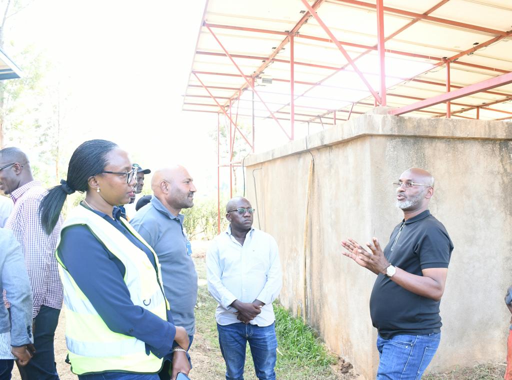 mrmeict's tweet image. Mu ntumbero yo kuraba ingene umugambi w'amazi meza wifashe i #Giteranyi, n'i #Busoni, Umushikiranganji w'amazi meza yashitse kuruyu wa Kane, igenekerezo rya 24/8/2023, ahari inyubako zawo. Akaba yatanze intumbero  kubizohinyanyurwa kugira uwo mugambi uzogirire akamaro benewo.