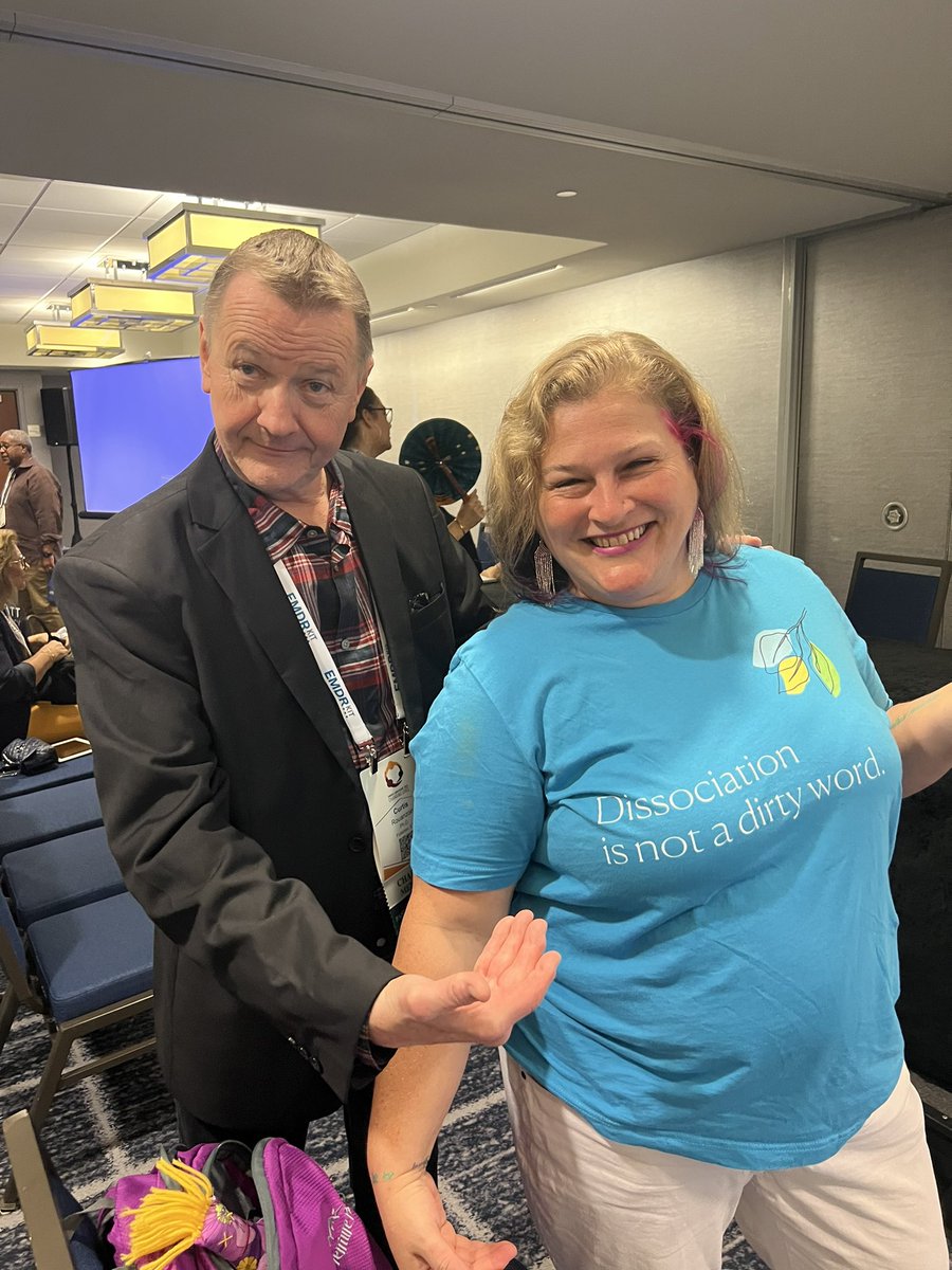 jamiemarich's tweet photo. With #DissociationMadeSimple contributor and one of my personal heroes, Dr. Curt Rouanzoin at #EMDRIA2023 EMDR International Association Trainer Day! #PluralGang #DissociaTw @EMDRIA https://t.co/8XMHjTiEfX