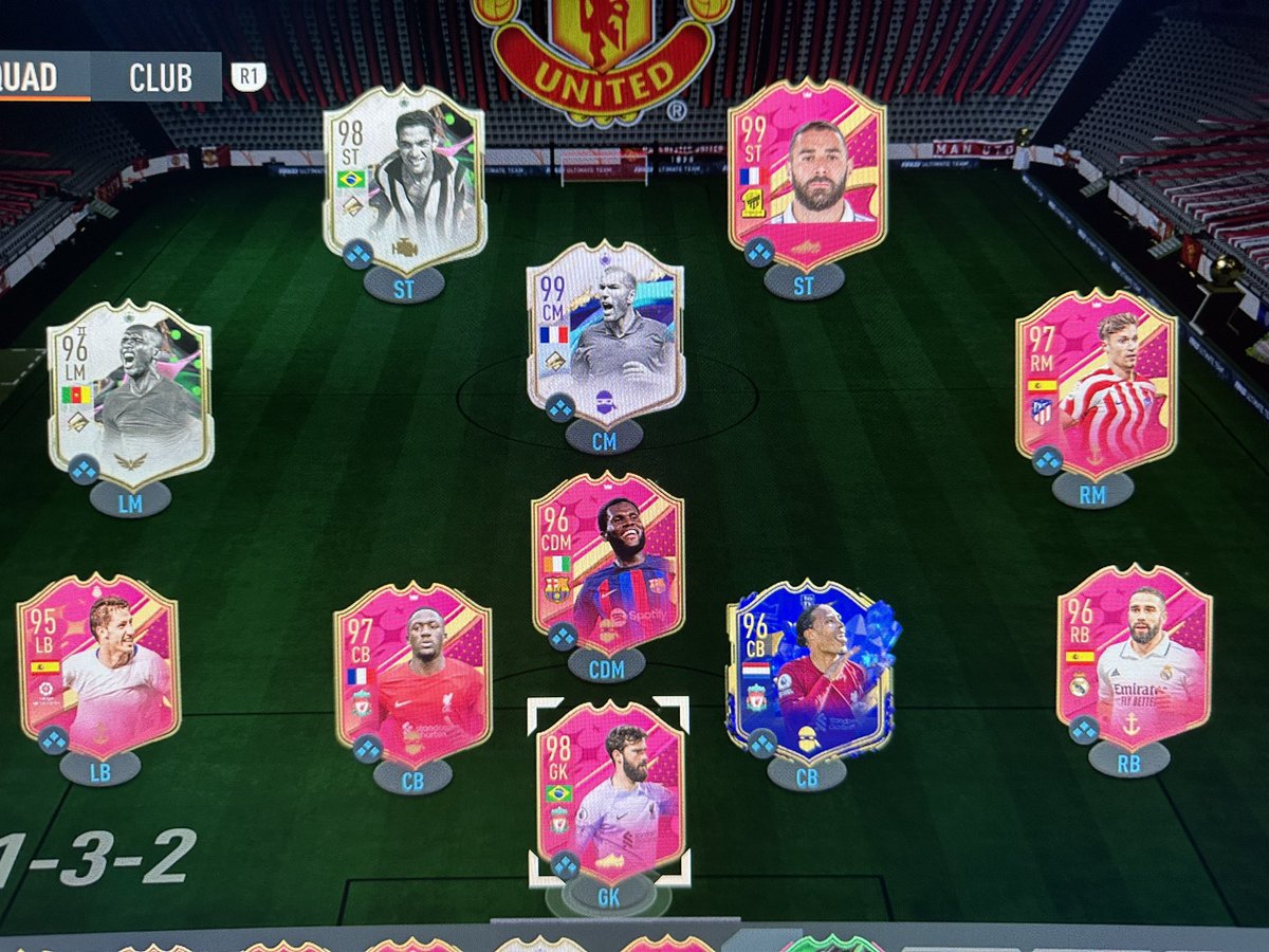 kirzonie's tweet photo. @AsyFutTrader Just packed 99 benzema from an 84x10 they’re paying off! https://t.co/jFYM1UBlNI