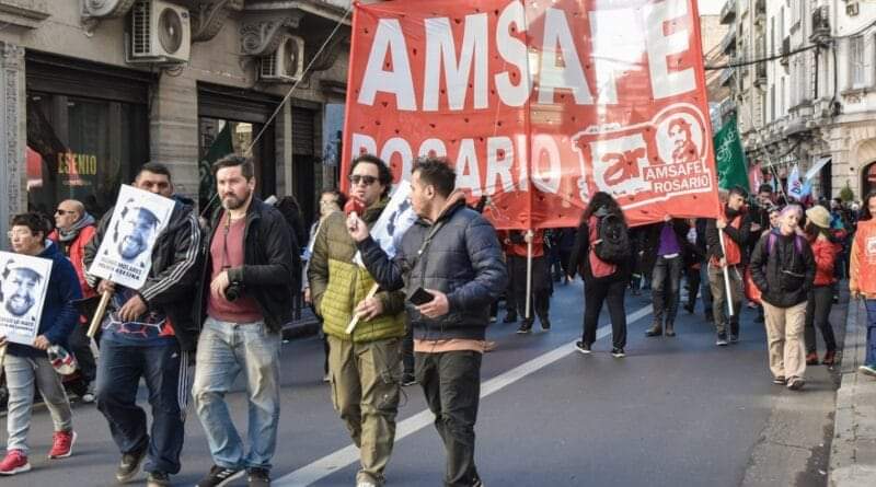 cunadelanoticia's tweet image. #Amsafé en pie de lucha por la reapertura de las paritarias
cunadelanoticia.com/?p=209523 #Sindicatos #Trabajadores