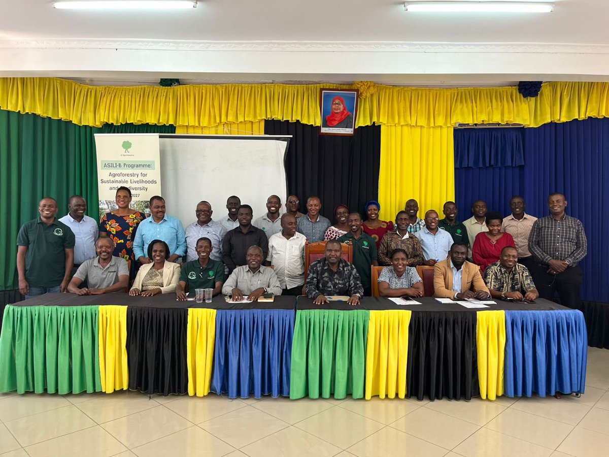 ViAgroforestry's tweet photo. 🌱 Agroforestry for Sustainable Livelihoods and Biodiversity is Vi Agroforestry's new 5 year programme running from 2023-2027.
#agroforestry #tanzania #sustainability #viagroforestry #SALM #biodiversity #ASLIB https://t.co/BuzURUmLzx