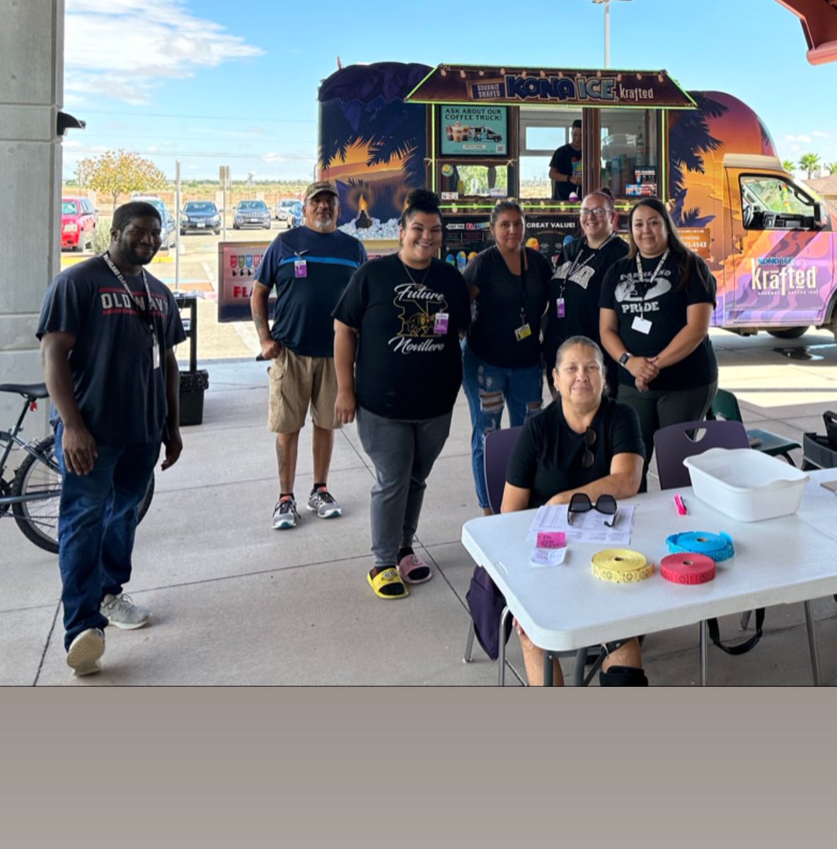 ParklandToreros's tweet photo. No heat can melt this icy treat! 
Thank you to our Wonderful volunteers for all you do. 
💛🙌🏻 @YISDVolunteers @Mbelle143 https://t.co/K0GVwUDski