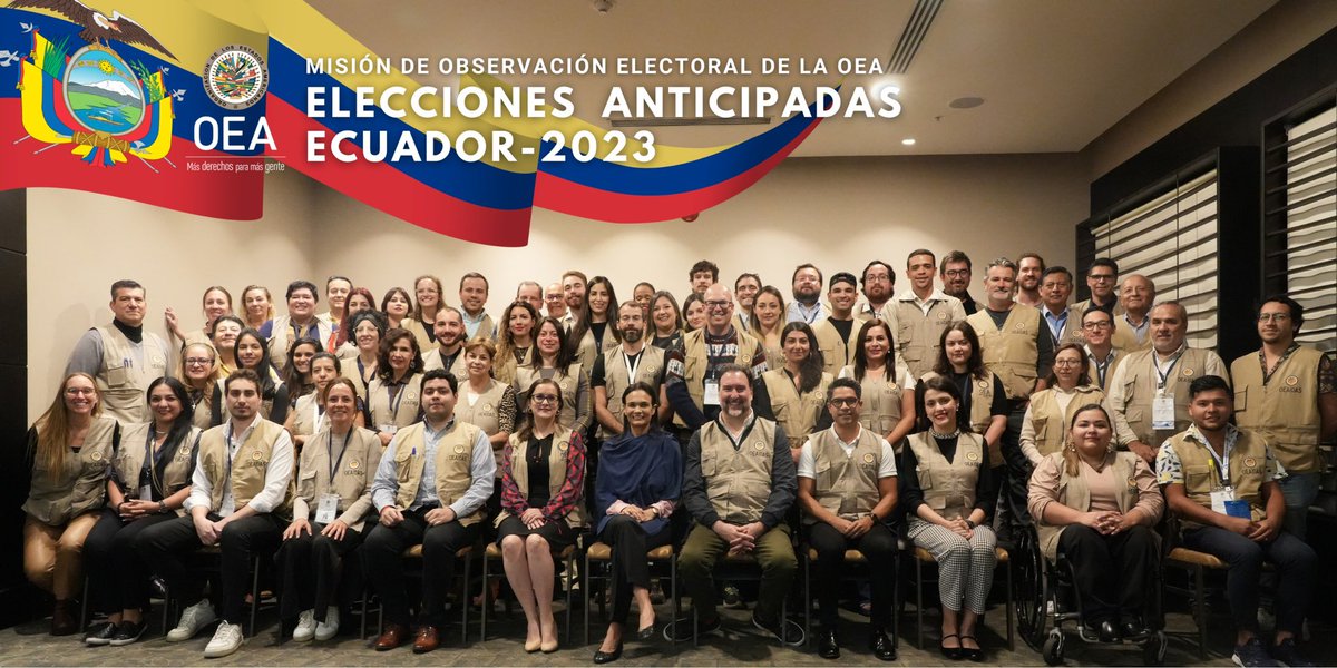 gerardodeicaza's tweet photo. Un día y dos misiones. 166 observadores en 2 países, en más de 50 ciudades, más de 750 recintos de votación visitados, más de 2,500 mesas electorales observadas…eso es lo que implica vestir el chaleco de la @OEA_oficial https://t.co/xAZ0kfqZab