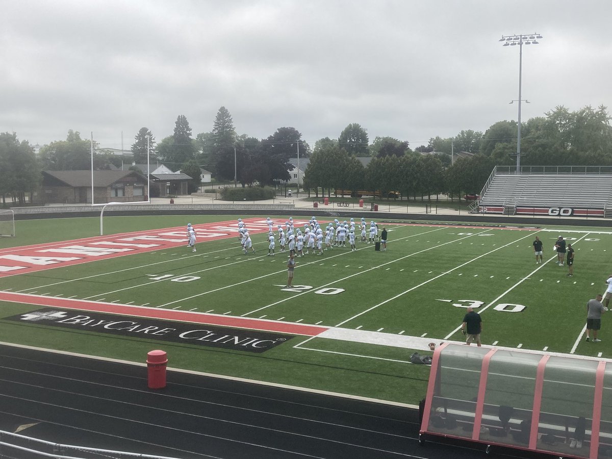 MSSailorFball's tweet photo. Pre Game in Wisconsin🏈 #DTW https://t.co/6FJSWxaSrP