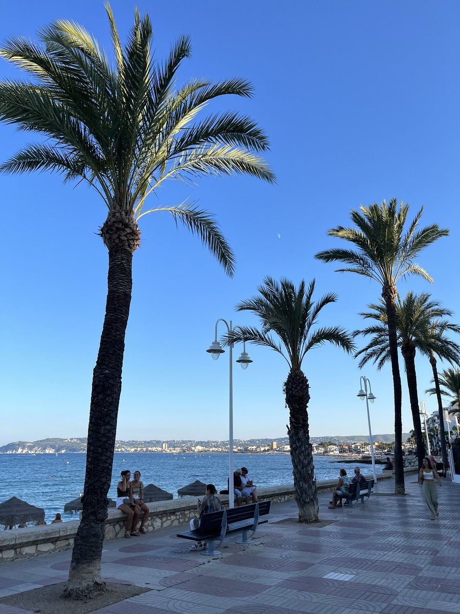 andytheedom's tweet image. Beautiful evening down at the beach #javea #spain
