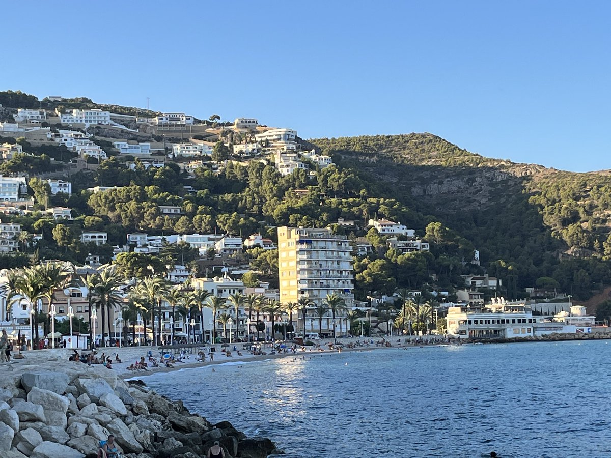 andytheedom's tweet image. Thursday evening … 🇪🇸