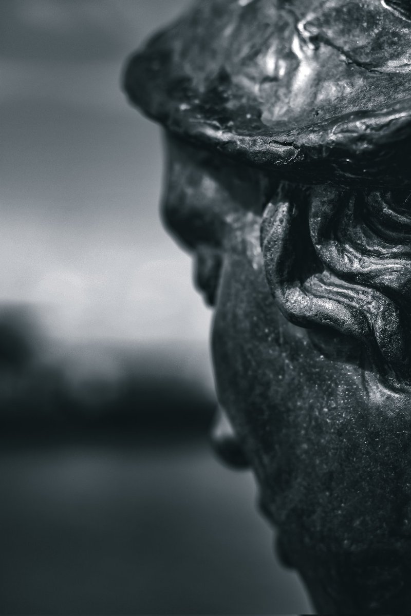 woolrich_photo's tweet photo. Thinking ,seeing, making. 

#bnw #blacknwhite #blackandwhite #bw #blackandwhitephotography #photography #bnwphotography #art  #blackandwhitephoto #photooftheday  #blacknwhitephotography #PortraitExpert #streetphotography #black #bnwmood #perfection #photo #bridlington #sea https://t.co/uJM9qlQW92