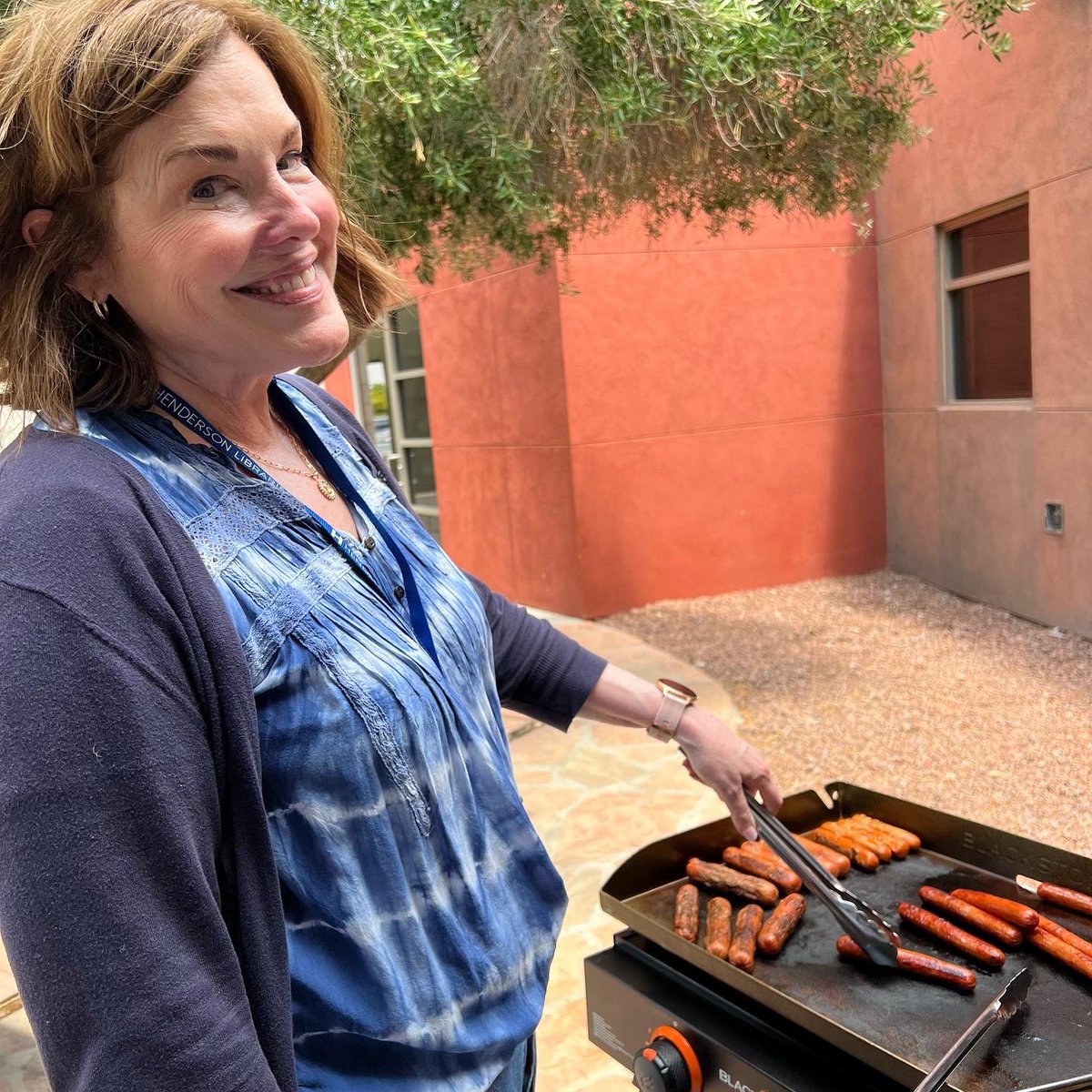 hendersonlibs's tweet photo. Happy birthday, PVL! ๐ฅณ The #PaseoVerdeLibrary turned 21 today & our team celebrated w/ multiple cakes, a hot dog cookout & lots of yummy food! ๐๐ This library officially opened on 8/24/02, serving as HQ for our district ever since. And we still look good! #hendersonlibraries https://t.co/QkKjIbXFvA