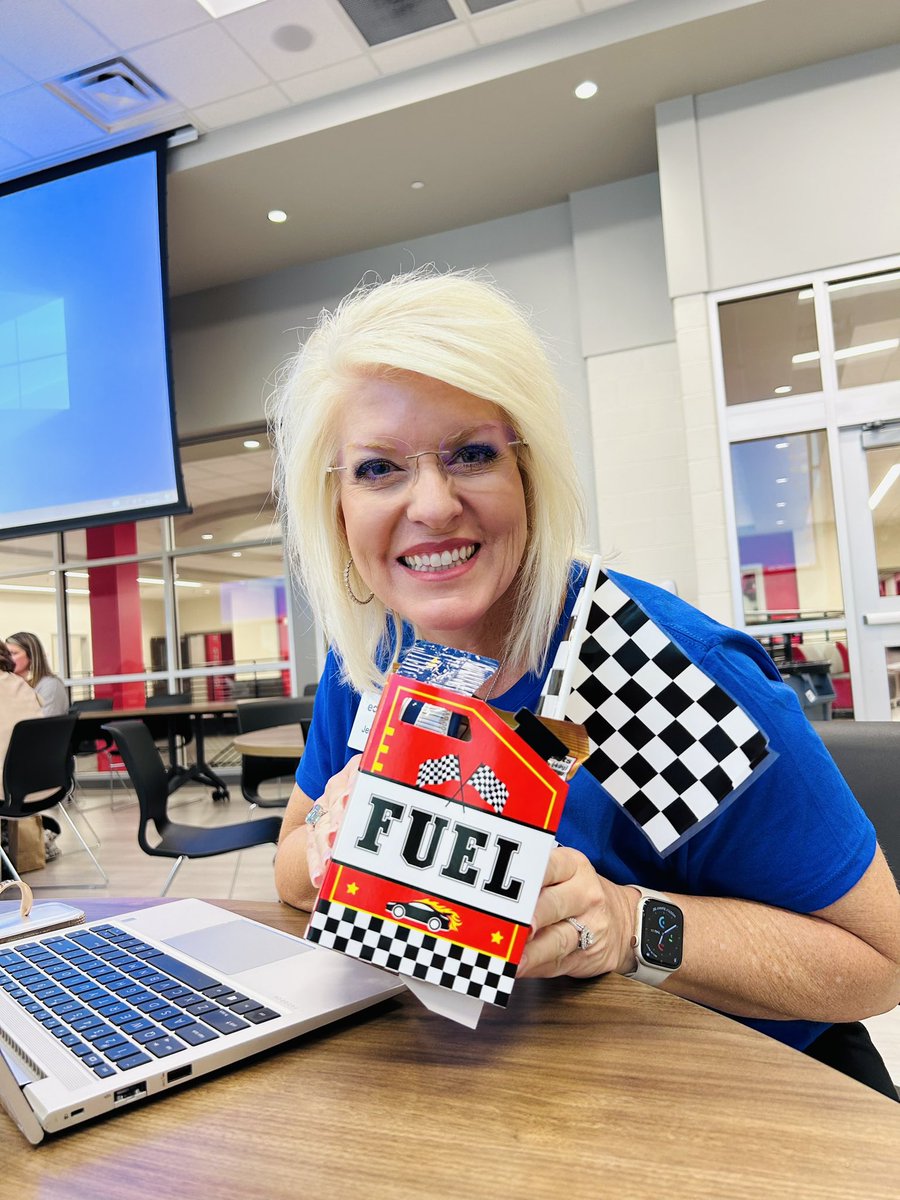 Dr. Liz Sampson tweet media