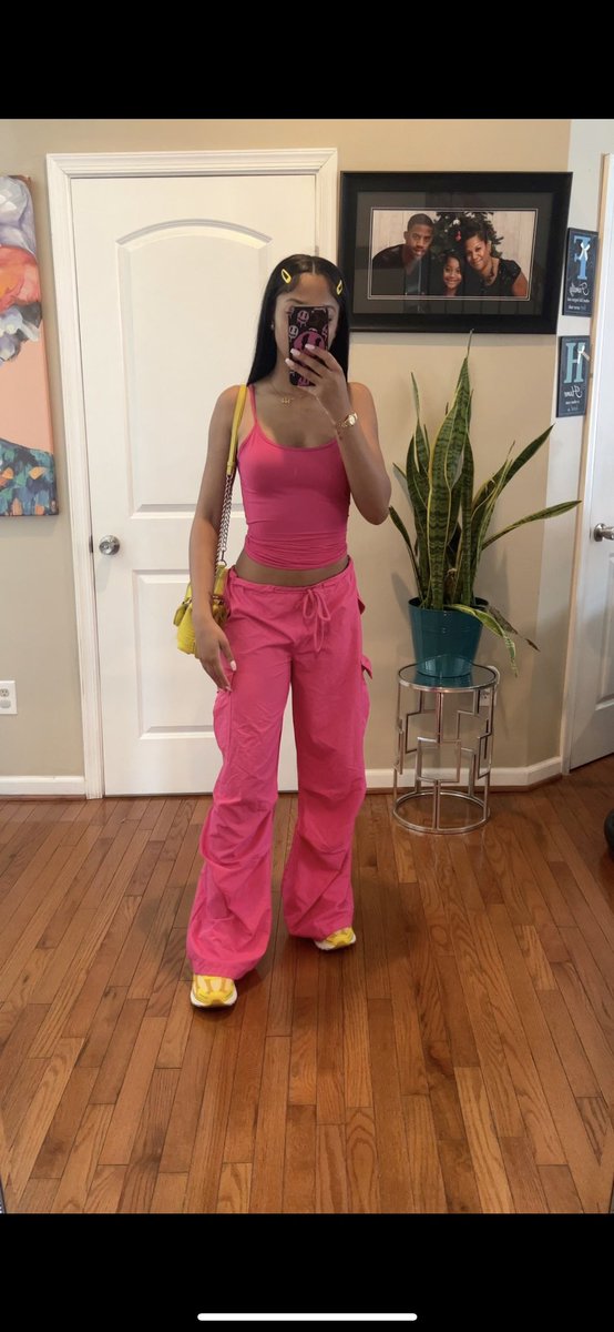 Undrdressed_'s tweet photo. Restocked some of everyone’s fav pieces 😍

“Y2K” cargos x “Cut Out” mini dress 

https://t.co/ne4hUlD8fQ ���️ https://t.co/2U1nmrzBFN