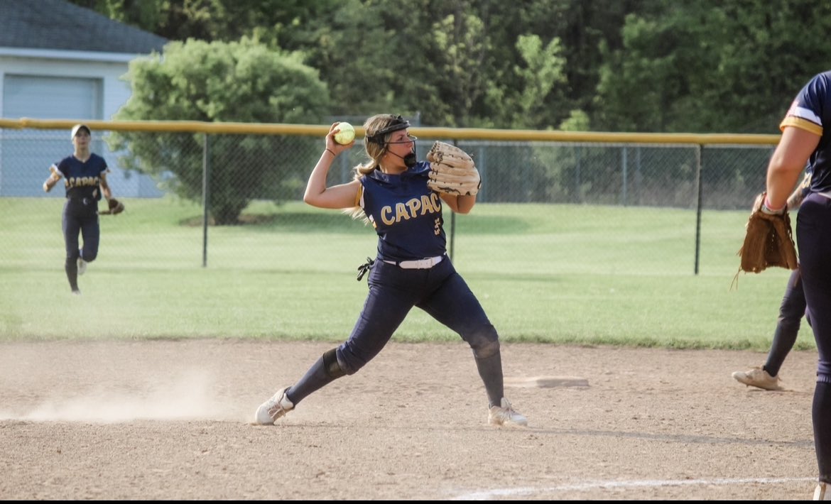 skielar25's tweet photo. @softball_sc4 @SC4CoachSarah @sc4athletics Go Skips!!!⚓️💪🏽💙💛 https://t.co/cQu1uNTeTY