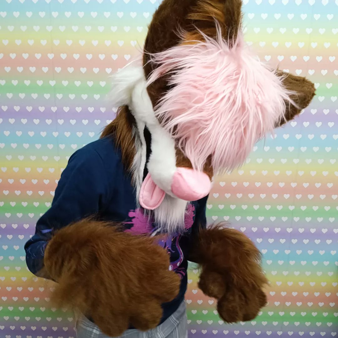 FursuitsPrisma's tweet photo. Chai Lee the hyena 🌸
#fursuitmaker #furryfandom #furrybr #fursuitdog #fursona #furrypaws #fursuiter #fursuit #fursuitwip #fursuiting #furries #fursuitfriday #furry #furrybrasil #furryfox https://t.co/o8ReIvLFUU