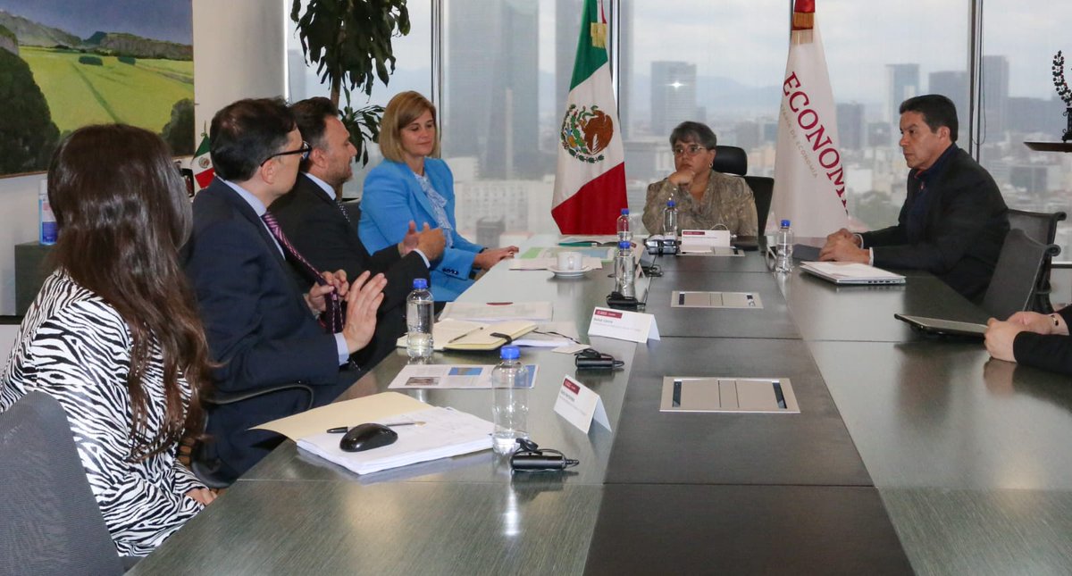 Economía México tweet media