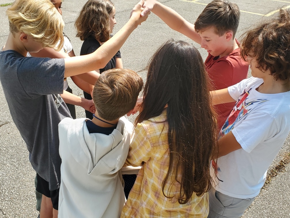 RHTAStem7's tweet photo. What an amazing first day of school with the newest bunch of 7th graders! Part of their rotation today was the human knot challenge. We can’t wait to see all of the fun that the rest of the year has in store for us!! https://t.co/R111i2kAzI