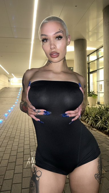 see thru ;) https://t.co/KWlQkTxXg1