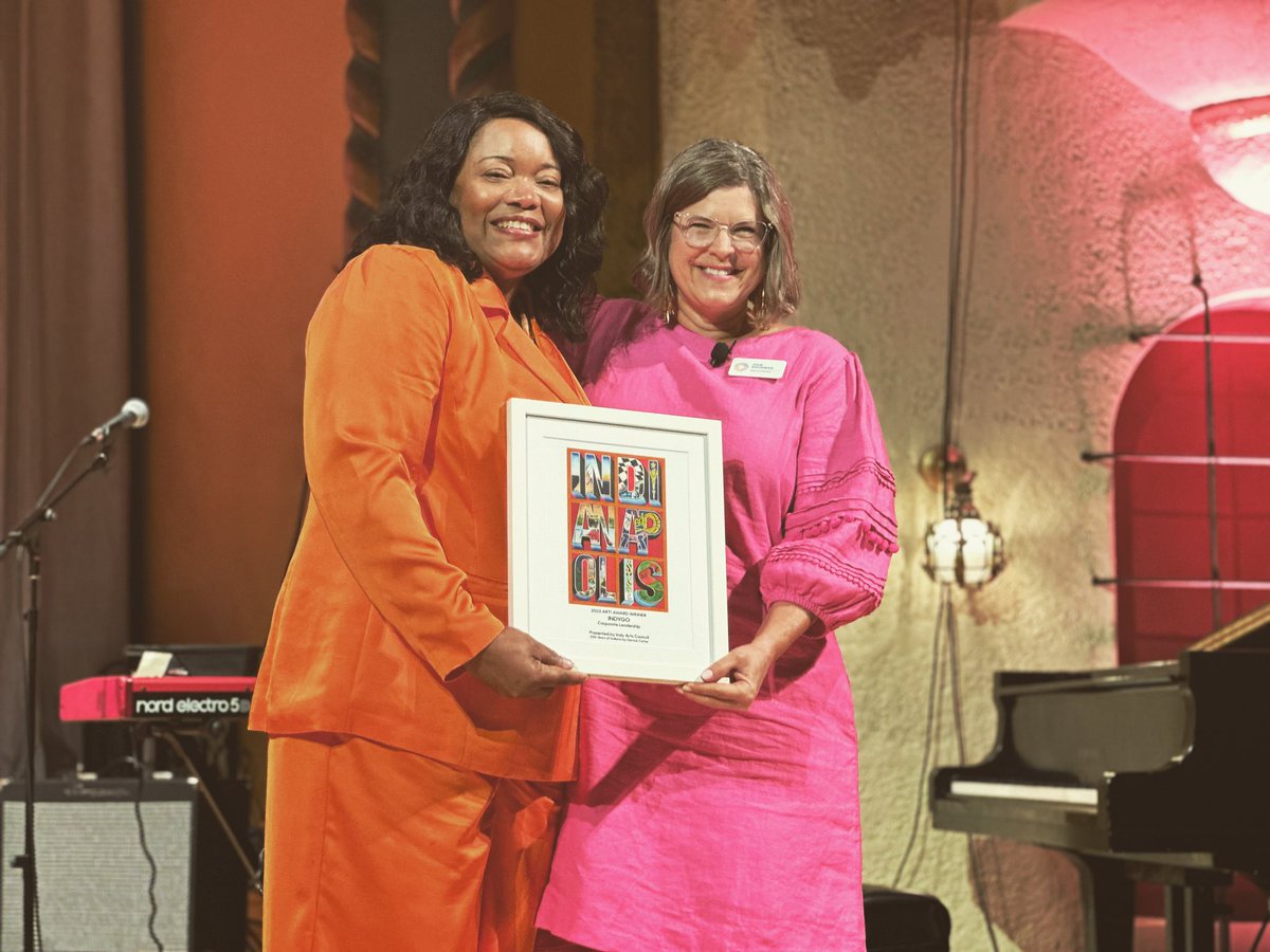 IndyGo was honored to receive the ARTI Award for corporate leadership at this year’s Start with Art event hosted by @artscouncilindy. Raising awareness for the arts, through our Music in Transit program, remains a passion for IndyGo President and CEO Inez Evans.