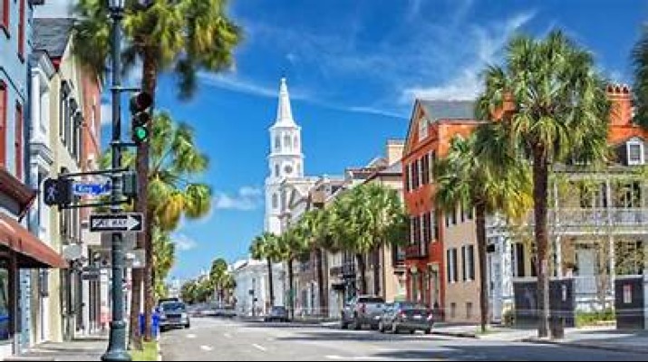 crystal_h2022's tweet photo. 🏝️ Sun, sand, and endless relaxation await you in Charleston, SC! 🌞 

Join us in discovering hidden gems and stunning landscapes. 

Get lost in the beauty of history and culture. 📸  

#CharlestonVibes #EscapeWithCrystalsTravels #TravelToCharleston https://t.co/XfGdASAoCO