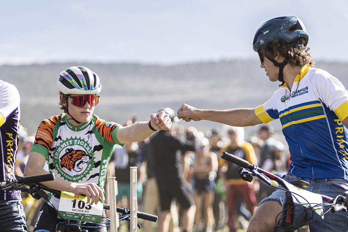 ColoMtnCollege's tweet photo. Gear up, high school mountain bikers! 🚵♀️ CMC hosts the first of four Colorado High School Cycling League races this weekend. Stay tuned for an exciting race season at #CMCLeadville & #CMCSpringValley. Details: https://t.co/Ajq6rQqdMA #MountainBiking @COMTBLeague https://t.co/s4rX6m4aWG