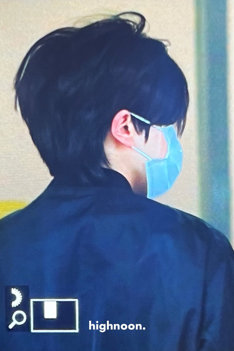 highnoon808's tweet photo. 230825 #영훈 #younghoon 

신난 강쥐 뮤뱅출근😆 https://t.co/H6dkgvPXpK