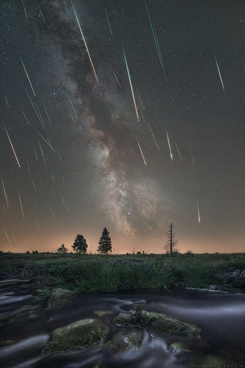JanKotarzewski's tweet photo. The Perseids over the High Fens, Belgium © https://t.co/QygCy9vuAK
#astrophotography #astronomy #nasa #nebula #galaxy #space #universe #esa #jwst #hubble #palette #art #photo #photograph #astronomylover #stars #cosmos #x #perseids #meteorshower #twitter #cosmosexploration https://t.co/cUgCeO9vZh