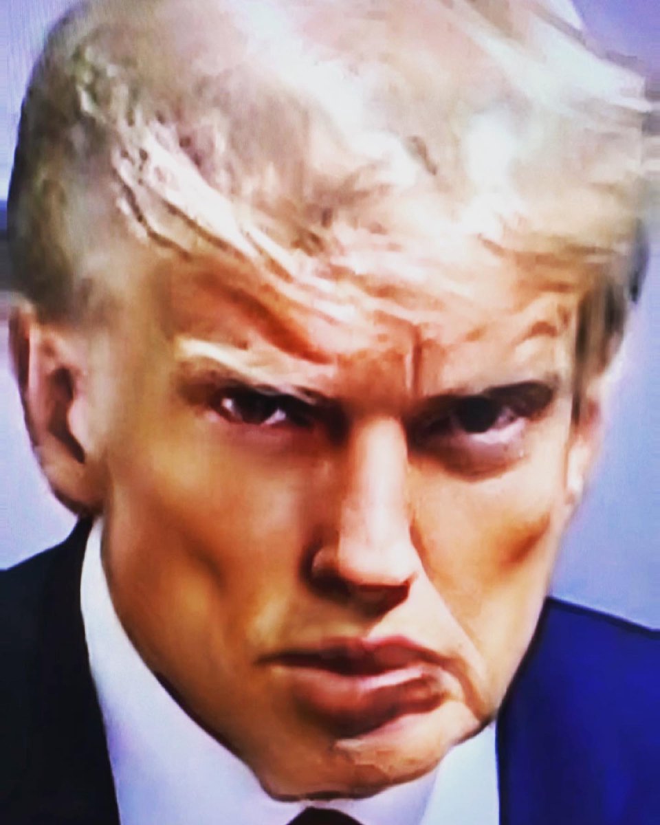 BoyGeorge's tweet photo. Very 80s! #TrumpMugShot https://t.co/HzdYdDDnh0
