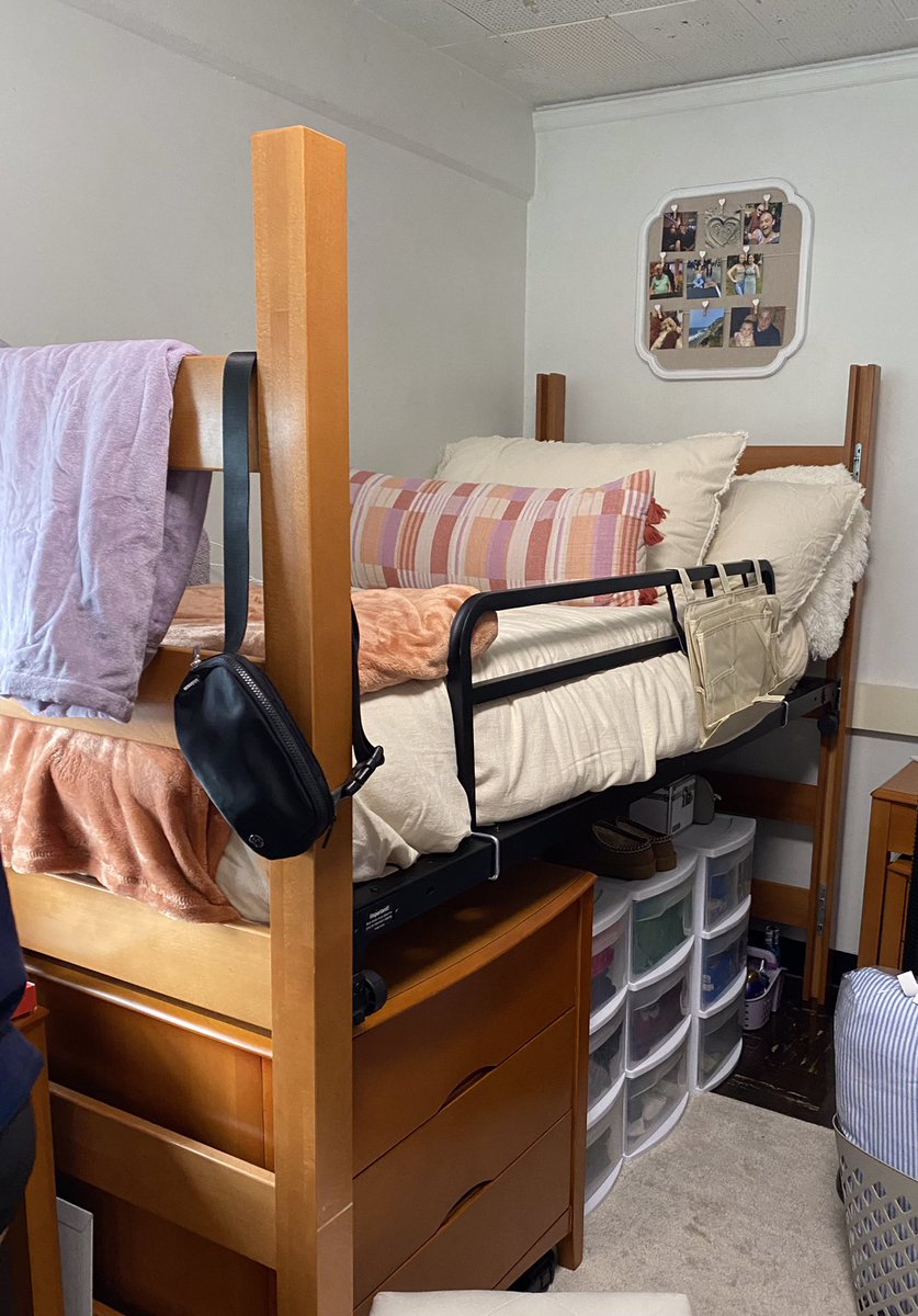 CoriJackson5's tweet photo. Left a piece of our hearts in Storrs today…although we will miss her like crazy we are so proud of her and look forward this next part of her journey!  Fly our chicker! https://t.co/q7XmmbsDD5