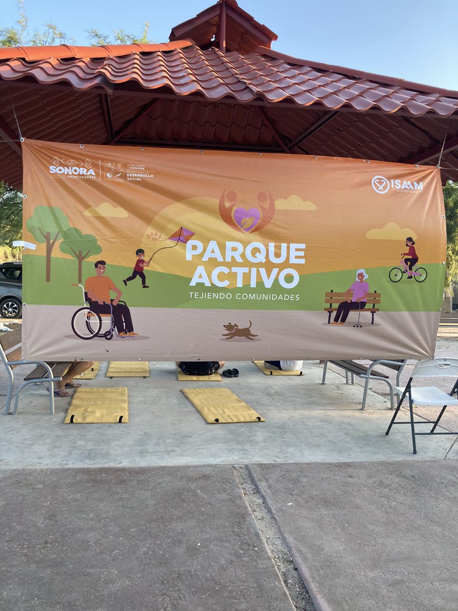 Maby_Jacques's tweet photo. Arrancamos la tarde en la Col. Alcatraces en el Parque El Corral, con el programa de @SEDESSON “Parque Activo” con diferentes actividades; yoga, pintura y elaboración de títeres. 🧑🏻🦳👧🏻👴🏻👦🏽
“En espiral al centro del corazón” 🧘♀️
#ISAMM
@SEDESSON https://t.co/7foIWgJqUv