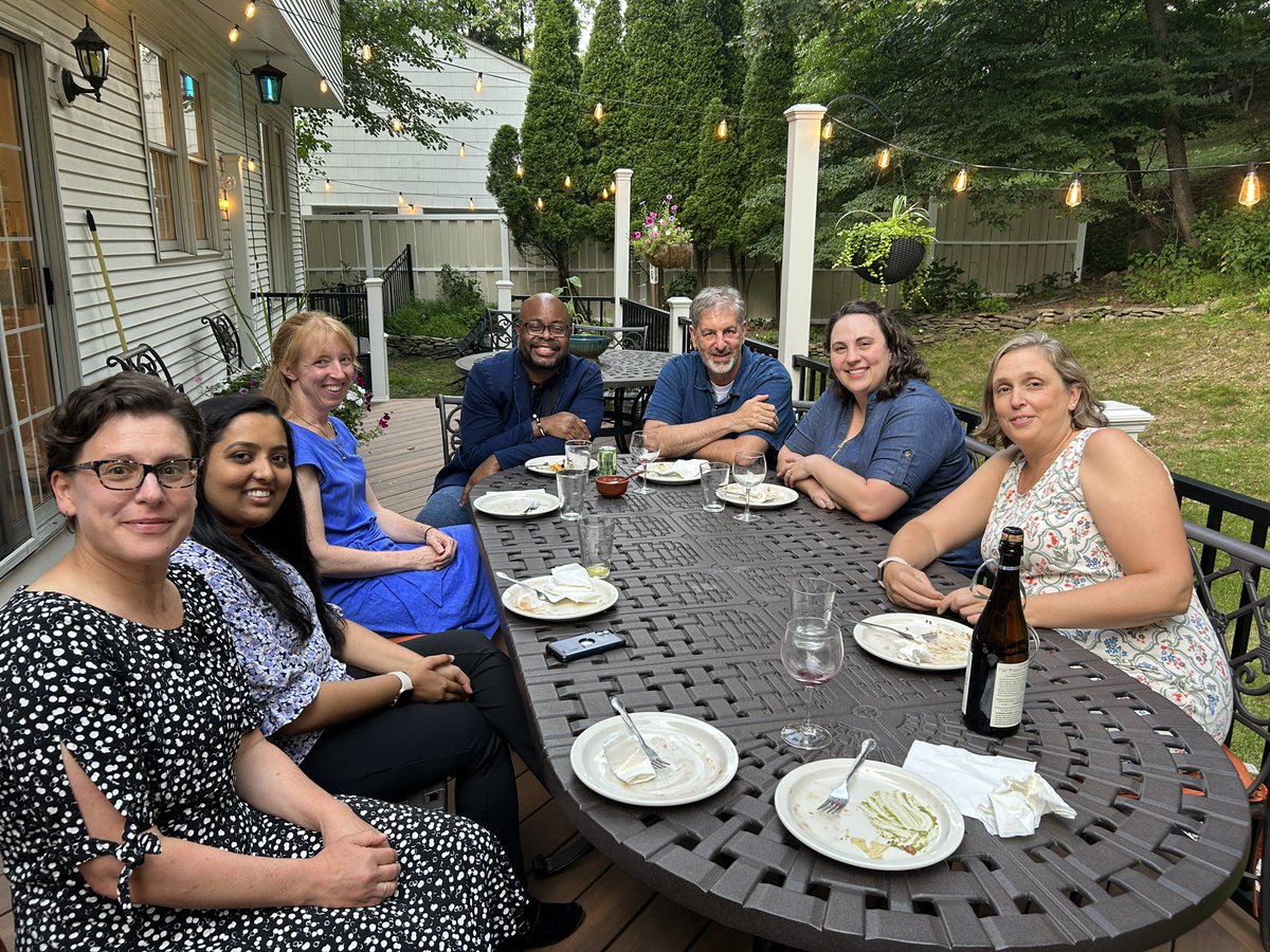 So the @FDUWhatsNew School of Education faculty did a thing…. A social thing! It was great to hangout! @k8ad0 @VanCarlito2003 @SiddhiDesai311 @bornsteinjosh @VanCarlito2003 @AshleyNRobinson we missed the few who couldn’t make it.