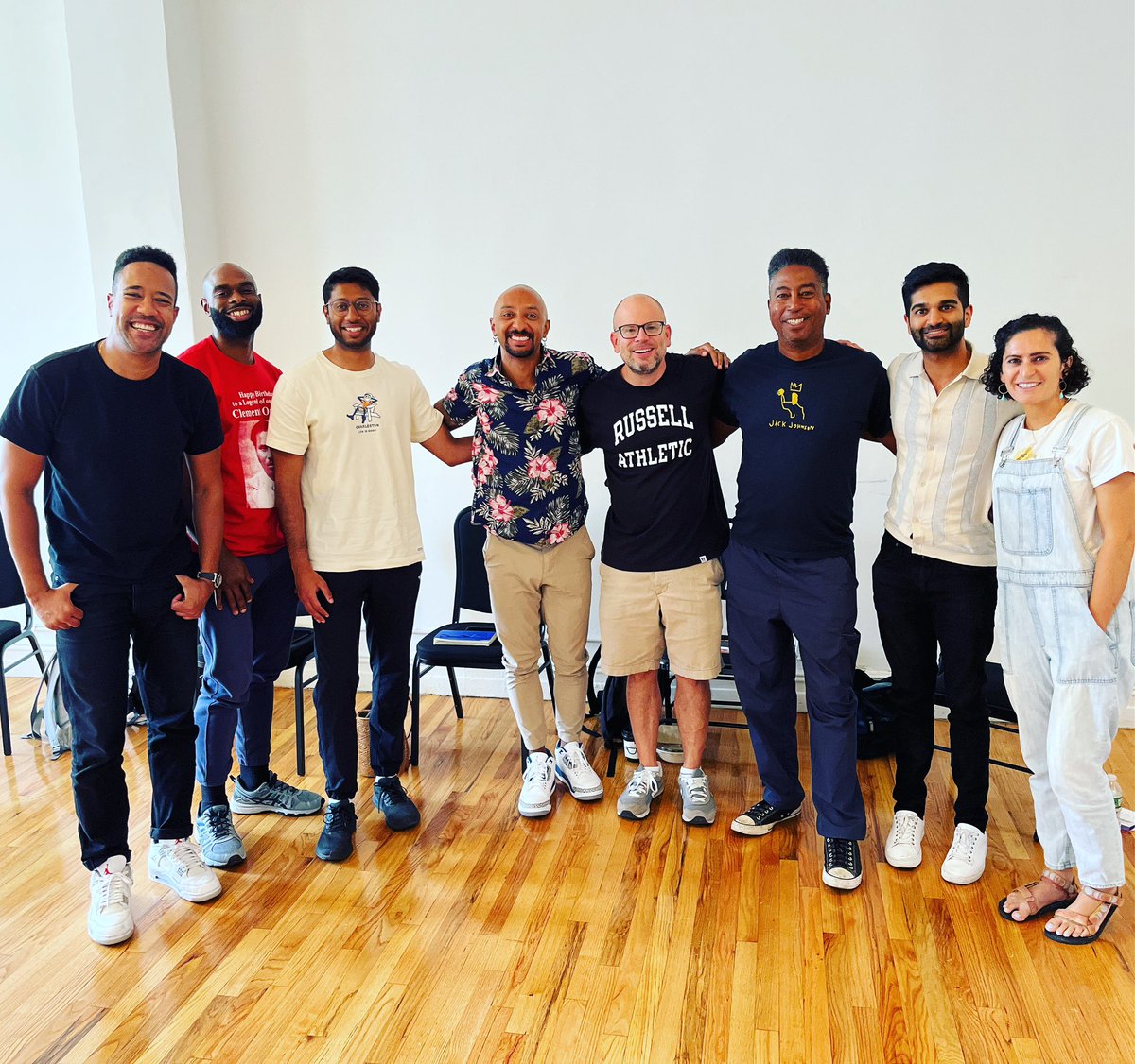 adamwade's tweet image. Congrats to my @magnettheater #summer #storytelling #intensive #class! I loved working with all of you this past week! 🎉🎉🎉