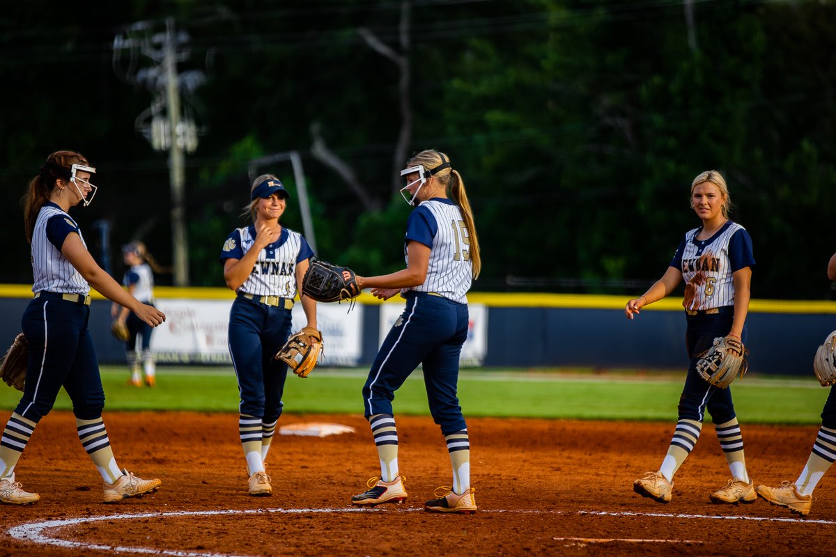 CowetaScore's tweet photo. PERFECTION
DTH Expeditors CowetaScoreBoard 
HS Softball 
FINAL
@CougarsNewnan 12, New Manchester 0, four innings
Perfect game for @maddiev58, 11Ks out of 12 batters retired
Gabi Espy 2-2, 3B, 2 RBI; @maddiev58 2-3; Georgia Trammell 1-2, 2 RBI; Brooke Tucker, Khloe Walker hit RBI https://t.co/GUNMZkxP06